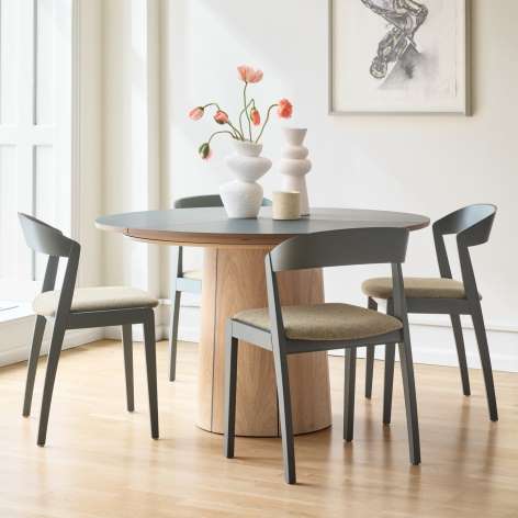 Skovby SM33 Jones Dining table with Harper Chairs by Skovby of Denmark