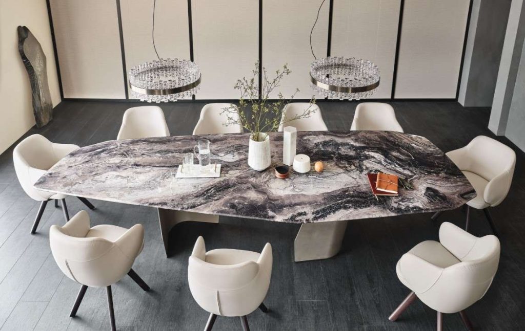 Senator dining table with Bombe chairs by Cattelan Italia