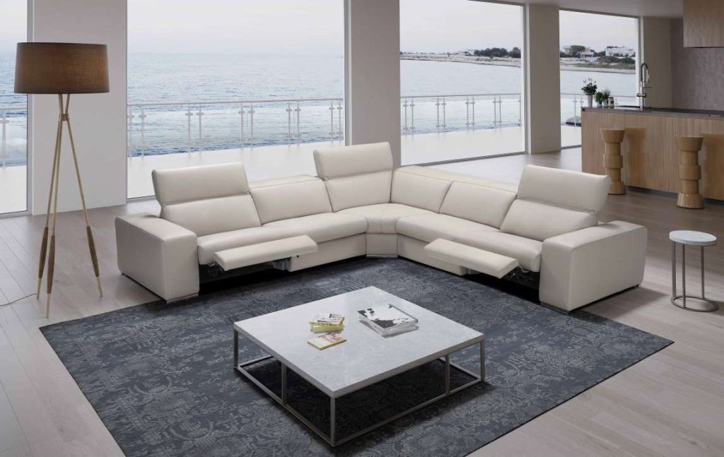 Lianne sectional by Incanto